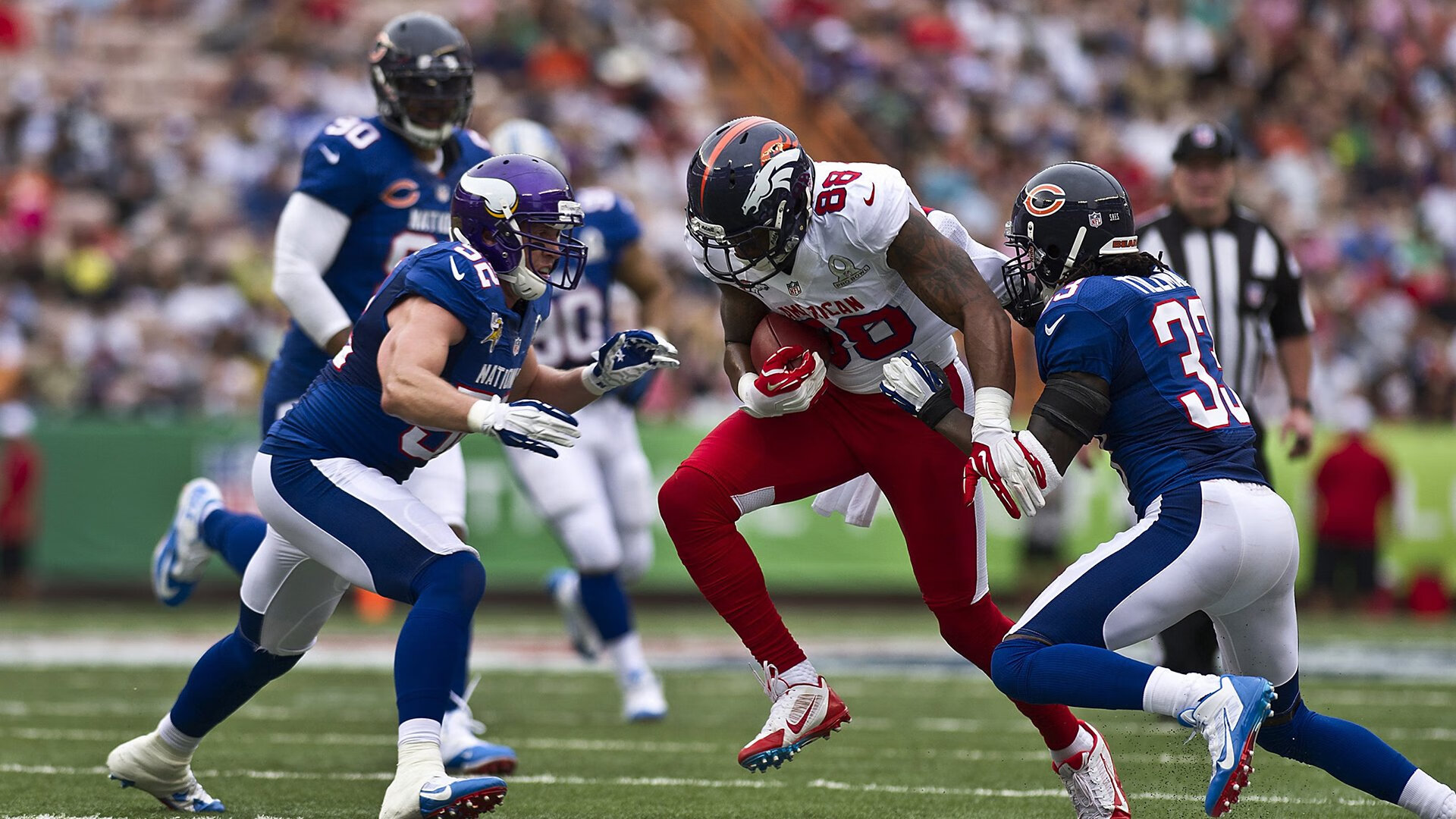 贝克汉姆与萨巴伦卡同框，展现运动与时尚的完美融合，贝克汉姆删卡